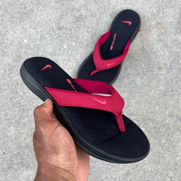 WMNS NIKE ULTRAS COMFORTS 3 THONGS THNG BLACKS FOOTBEDS - Picture 3 of 5